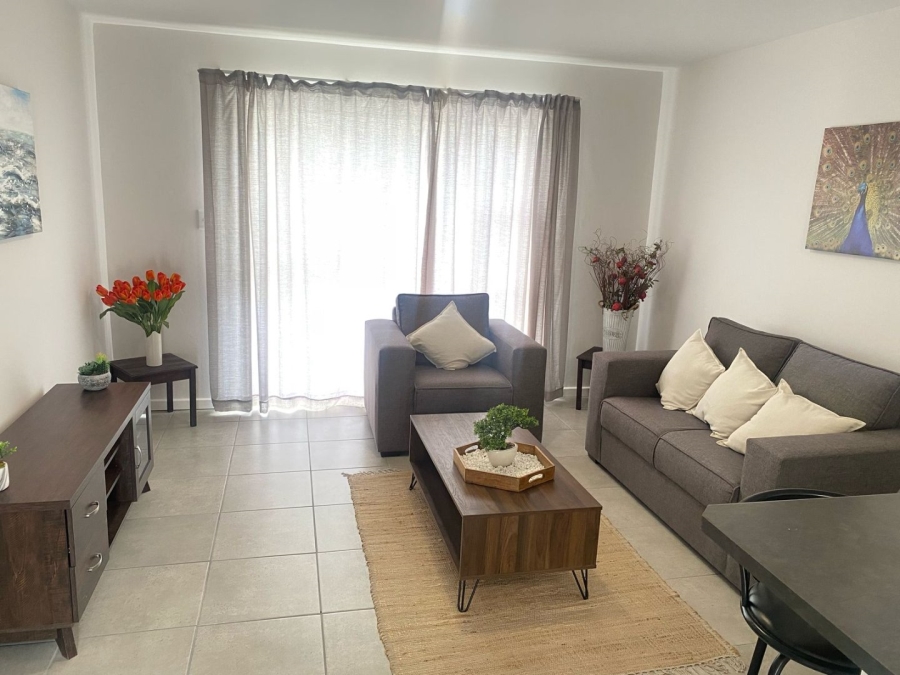 2 Bedroom Property for Sale in Stratford Green Western Cape